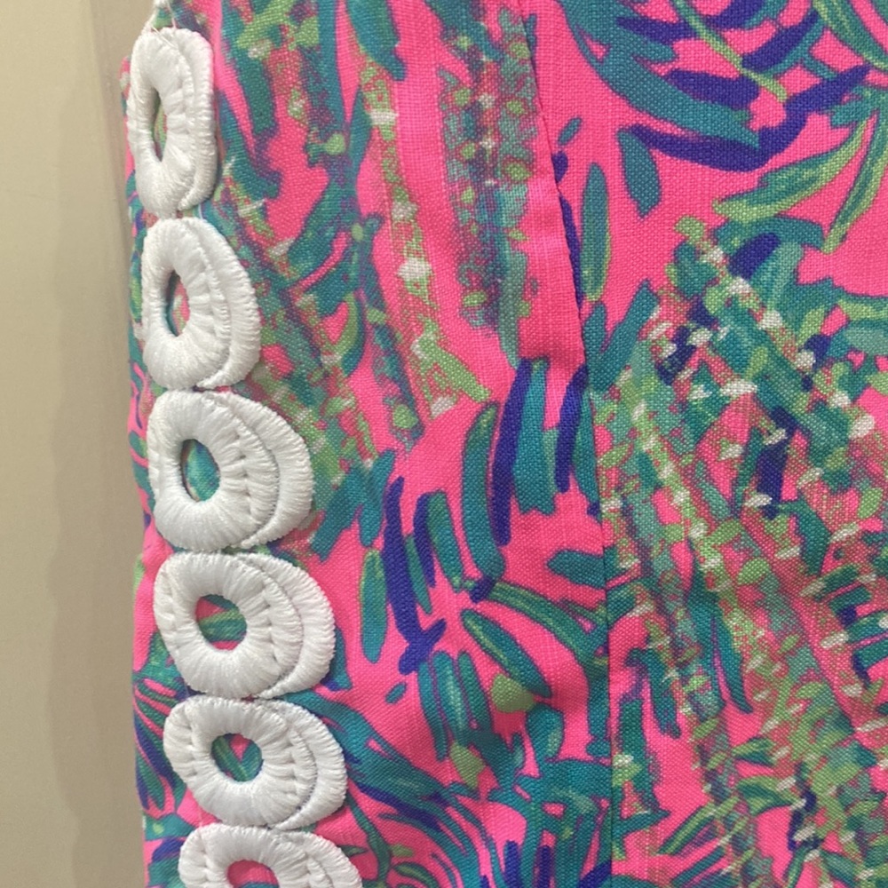 Lilly Pulitzer - Picture 6 of 8
